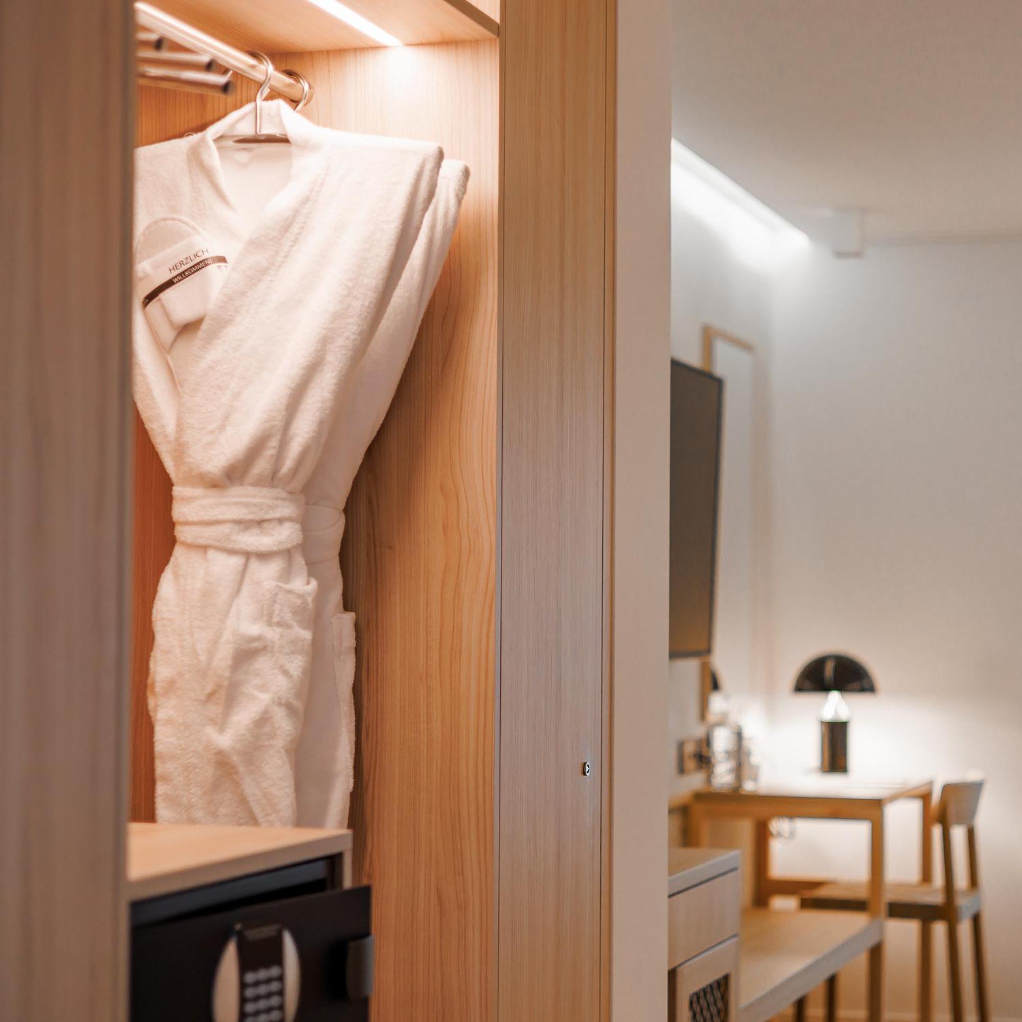Campus Hotel Hertenstein Weggis Eksteriør billede